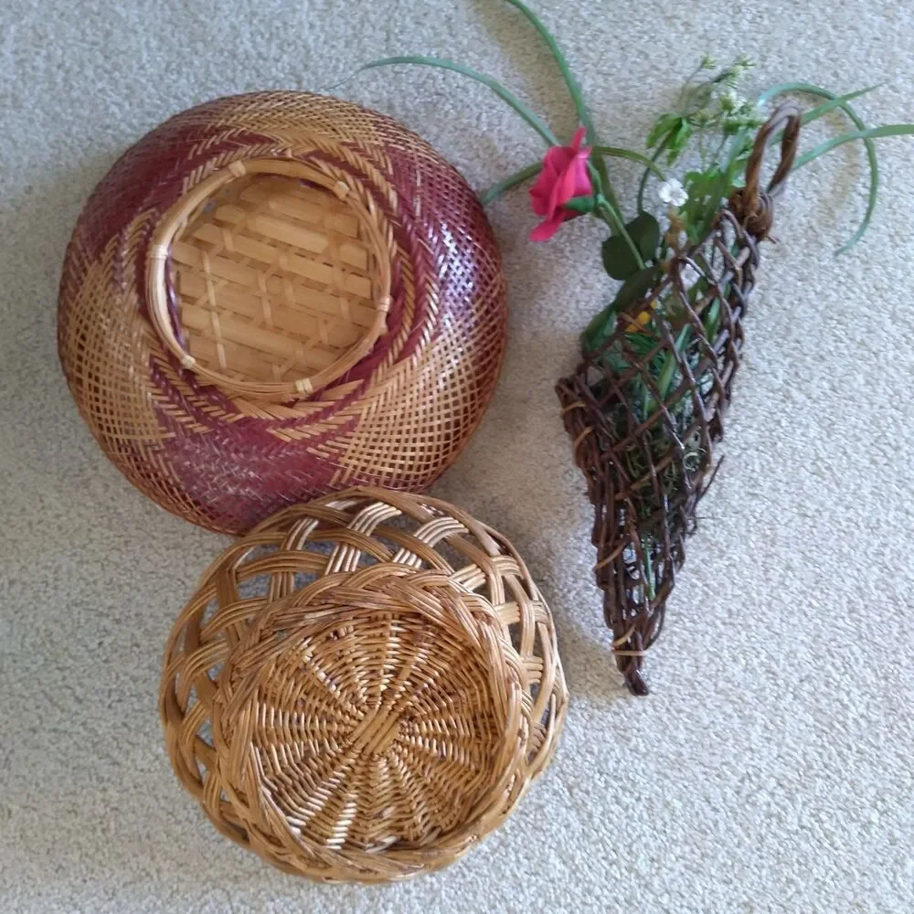 Boho-Chic Wall Decor/Wicker Vase
